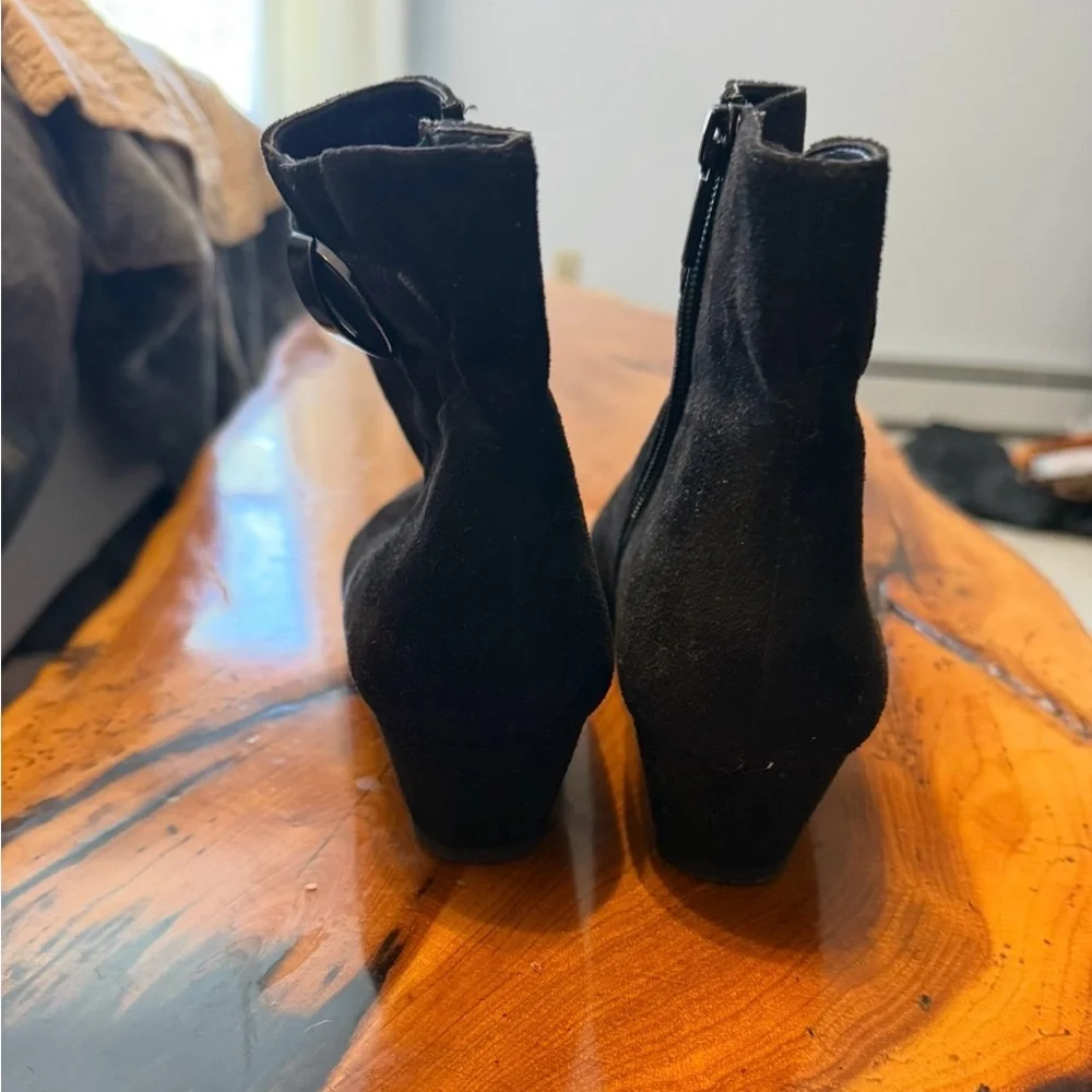 Black Ankle Boots with Buckle size 9- Fall Autumn Winter